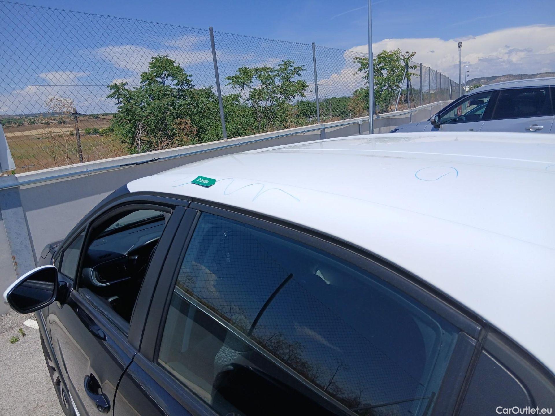  Citroen  C3 CITROEN  / 2020 / 5P / berlina con portón PureTech 60KW (83CV) Feel Pack #18