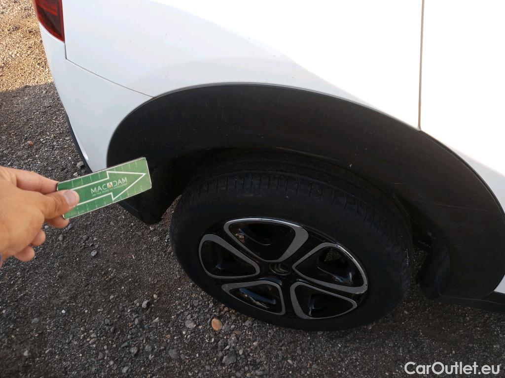 Citroen  C4 Cactus CITROEN  / 2018 / 5P / berlina con portón BlueHDi 100 S&S Feel #46