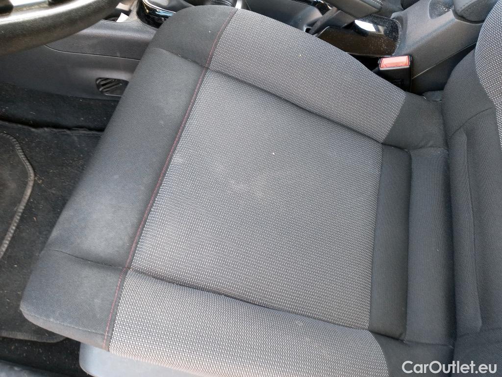  Citroen  C4 Cactus CITROEN  / 2018 / 5P / berlina con portón BlueHDi 100 S&S Feel #14