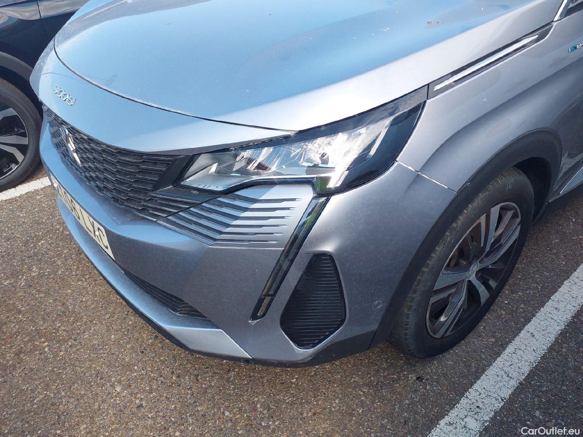  Peugeot  3008 PEUGEOT  Hybrid / 2020 / 5P / todoterreno 225 e-EAT8 Allure Pack #2
