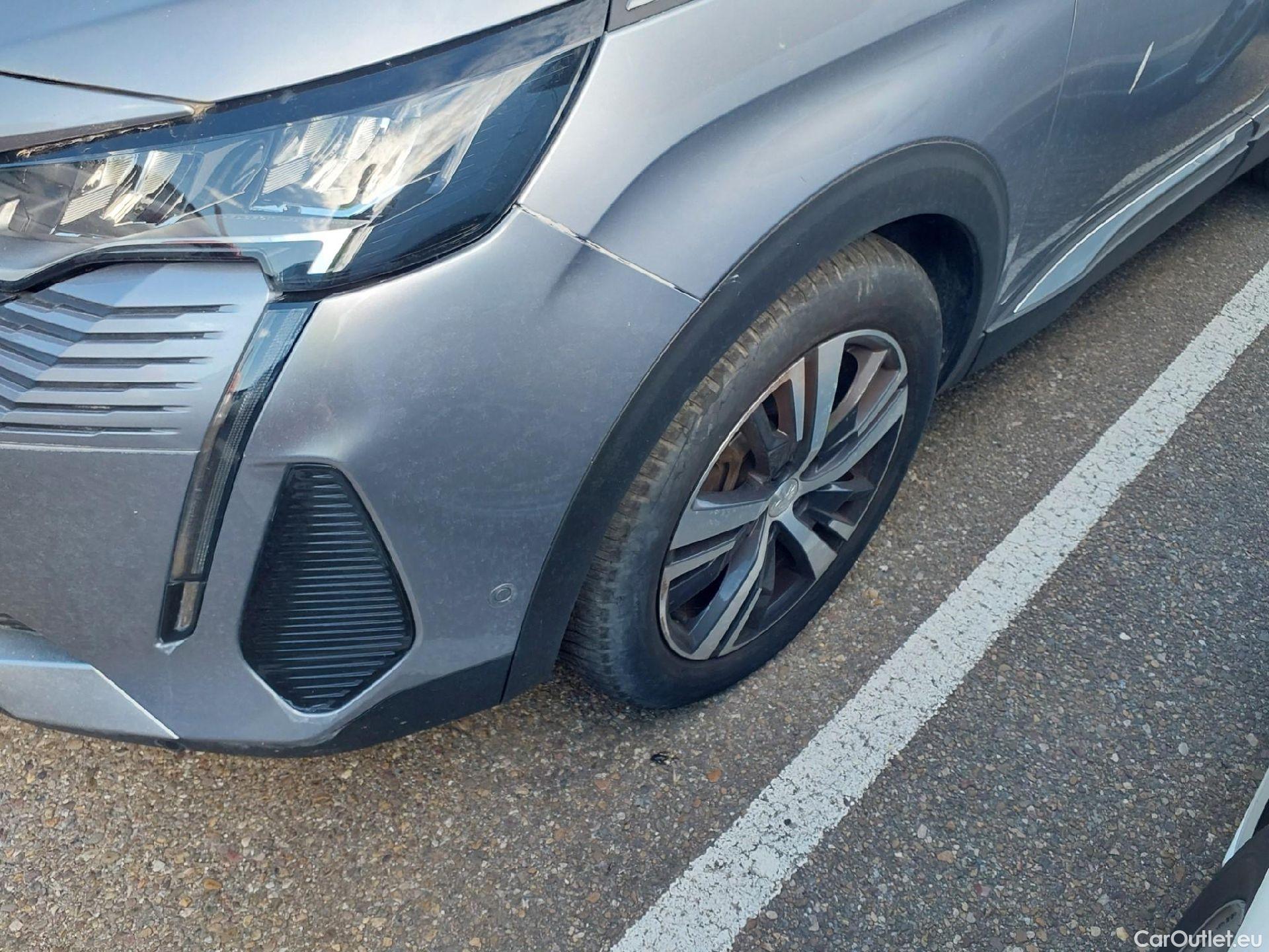  Peugeot  3008 PEUGEOT  Hybrid / 2020 / 5P / todoterreno 225 e-EAT8 Allure Pack #5