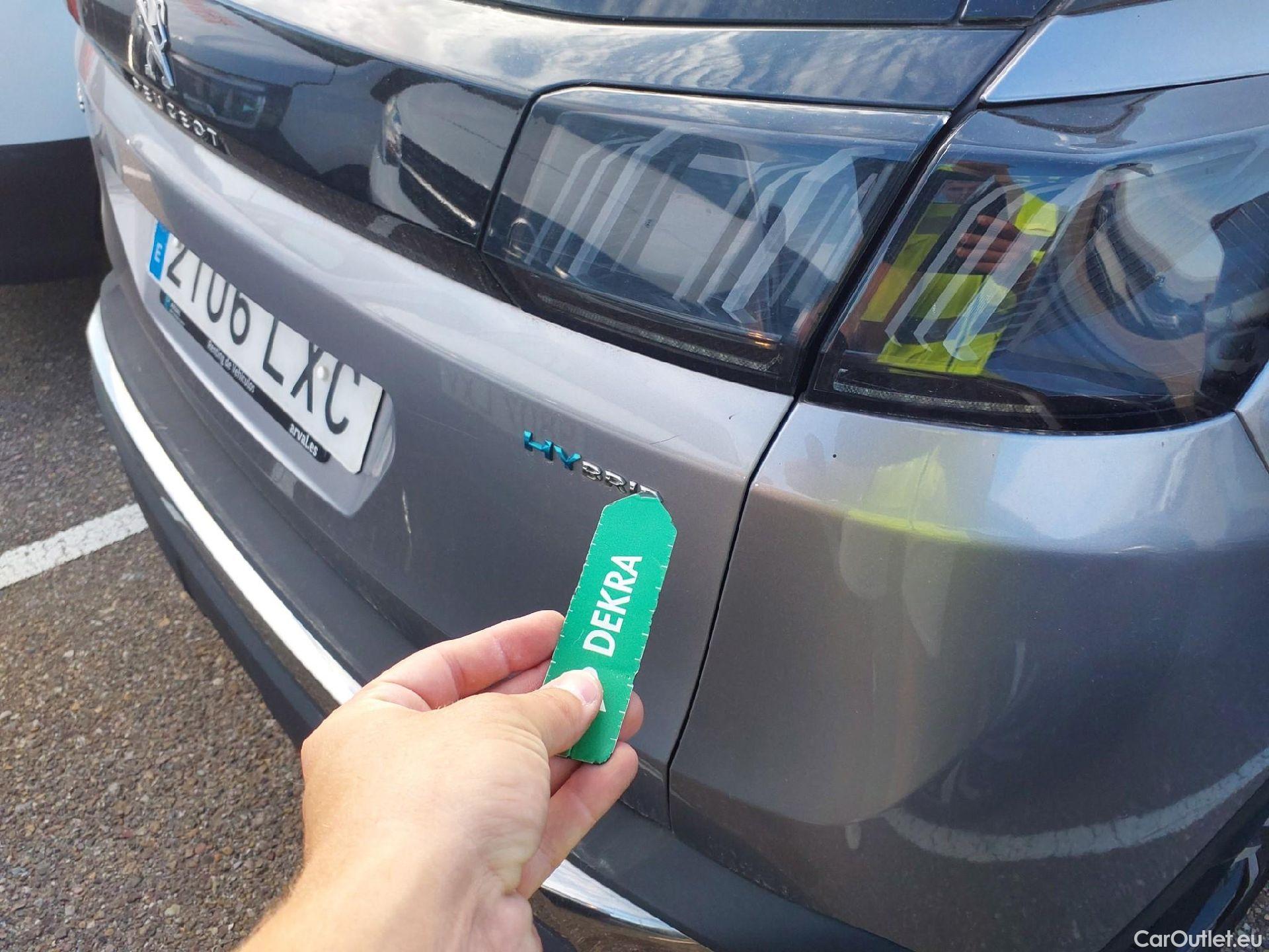  Peugeot  3008 PEUGEOT  Hybrid / 2020 / 5P / todoterreno 225 e-EAT8 Allure Pack #12