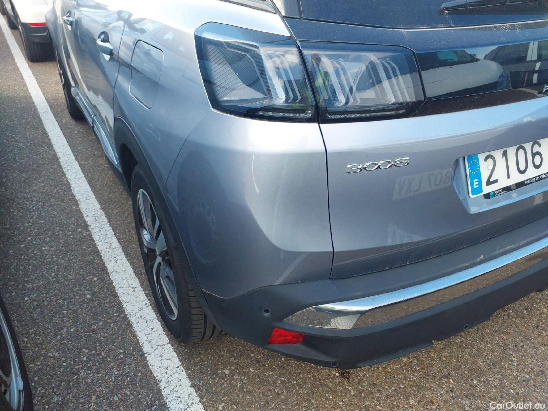  Peugeot  3008 PEUGEOT  Hybrid / 2020 / 5P / todoterreno 225 e-EAT8 Allure Pack #16