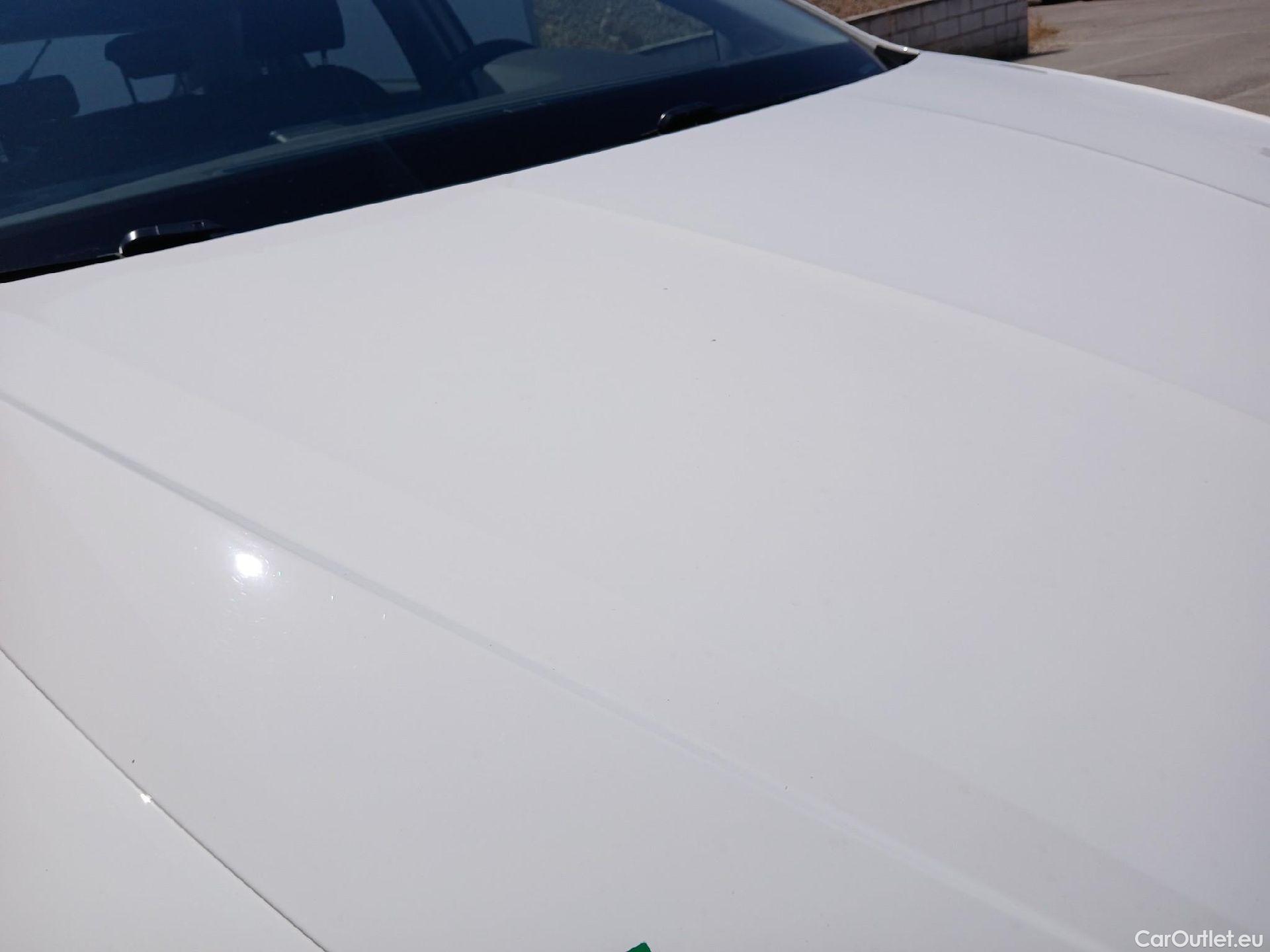  Seat  Ibiza SEAT  / 2017 / 5P / berlina con portón 1.0 TSI 81kW (110CV) Style #6