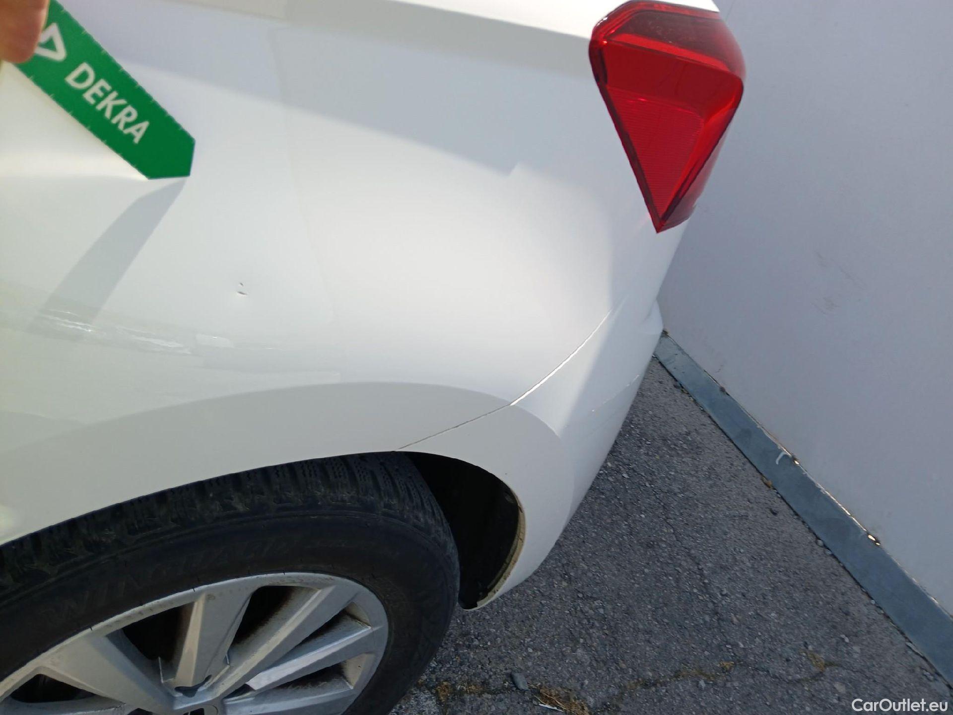  Seat  Ibiza SEAT  / 2017 / 5P / berlina con portón 1.0 TSI 81kW (110CV) Style #25