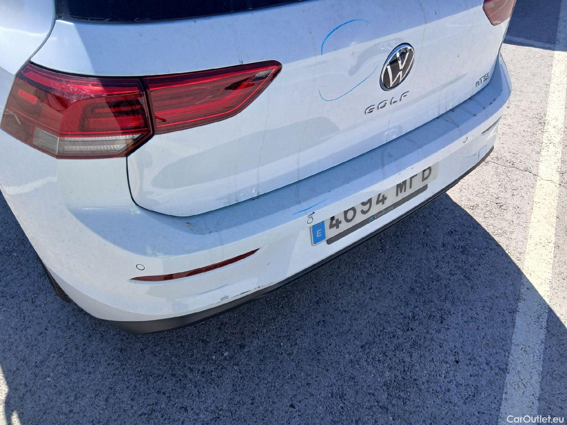  Volkswagen  Golf  VOLKSWAGEN / 2020 / 5P / berlina con portón Life 1.0 eTSI 81kW (110CV) DSG #20