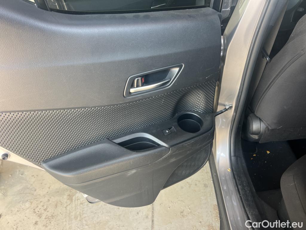  Toyota  C-HR TOYOTA  / 2016 / 5P / todoterreno 1.8 125H Advance (CX) #17