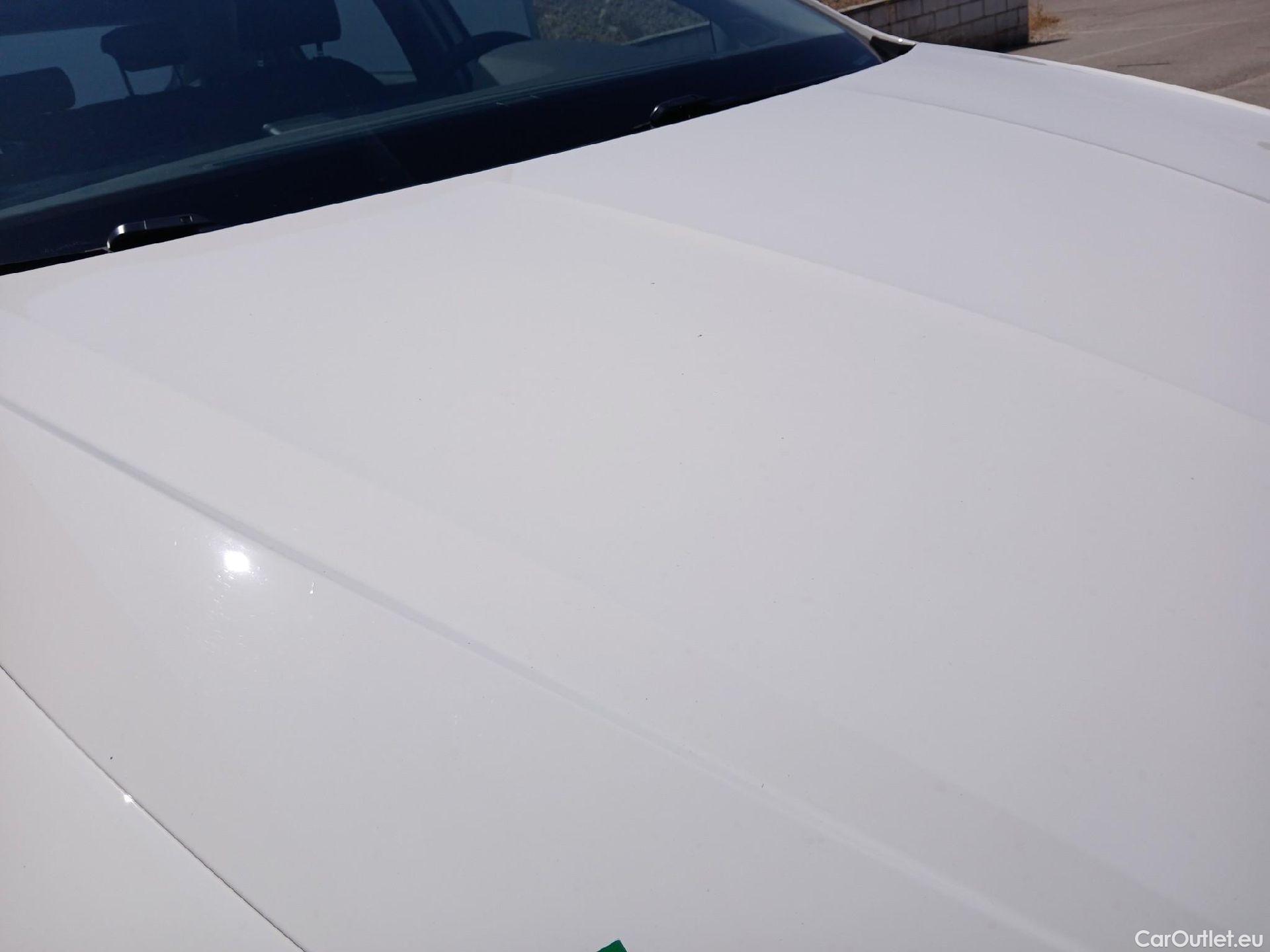  Seat  Ibiza SEAT  / 2017 / 5P / berlina con portón 1.0 TSI 81kW (110CV) Style #9