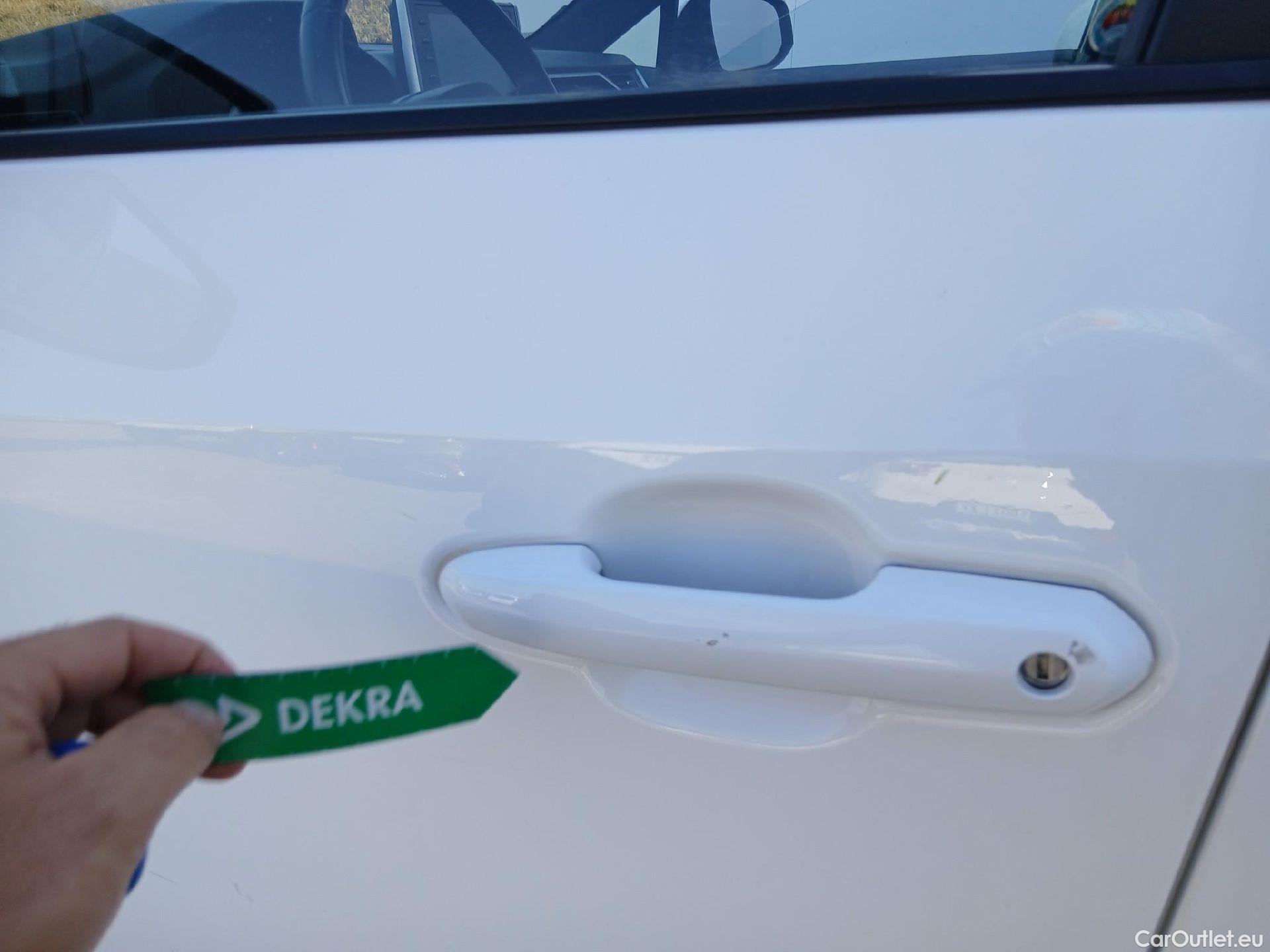  Toyota  RAV4 TOYOTA  / 2018 / 5P / todoterreno 2.5l PLUG-IN 300PH (e-CVT) Advance #13