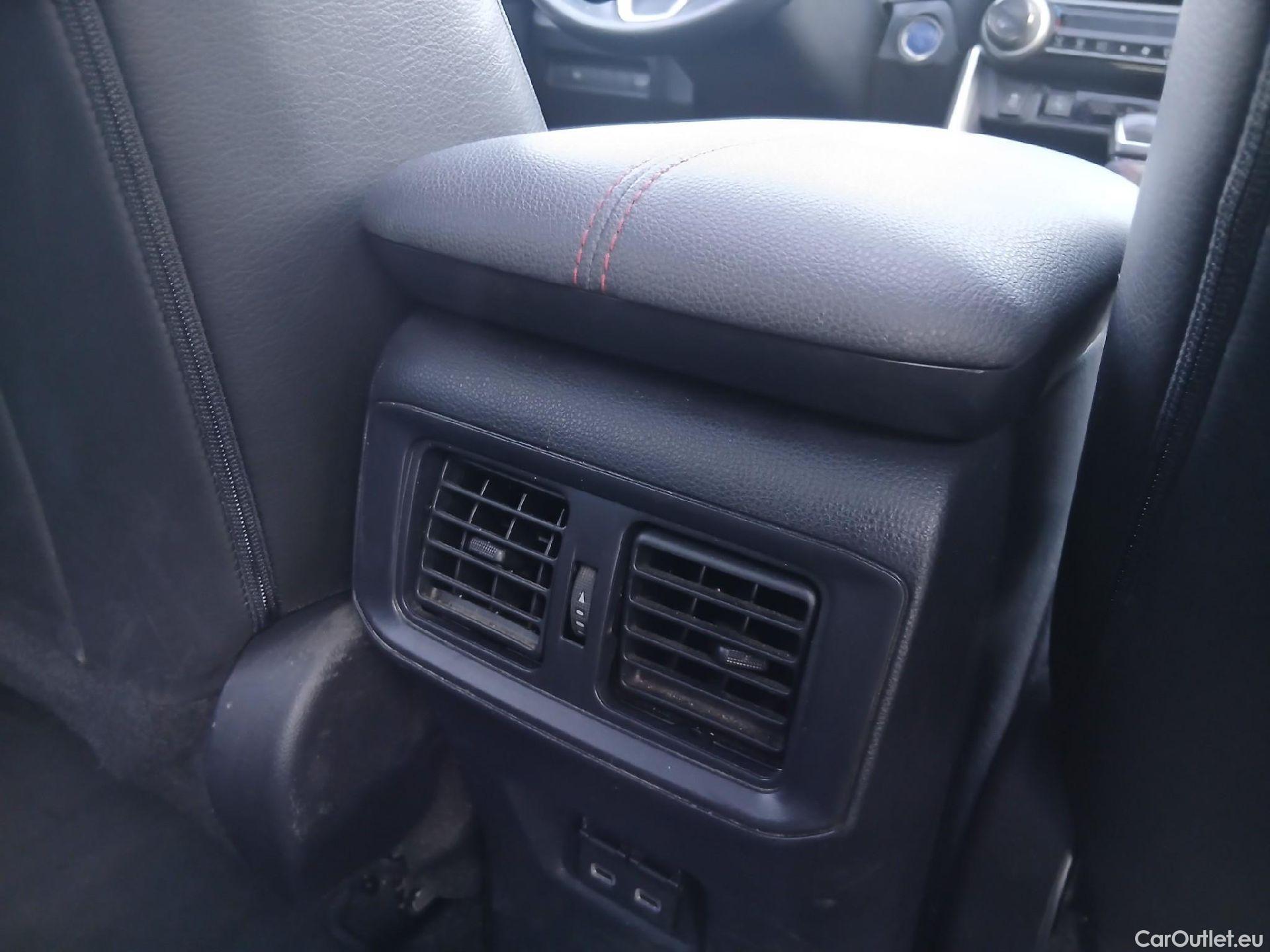  Toyota  RAV4 TOYOTA  / 2018 / 5P / todoterreno 2.5l PLUG-IN 300PH (e-CVT) Advance #49