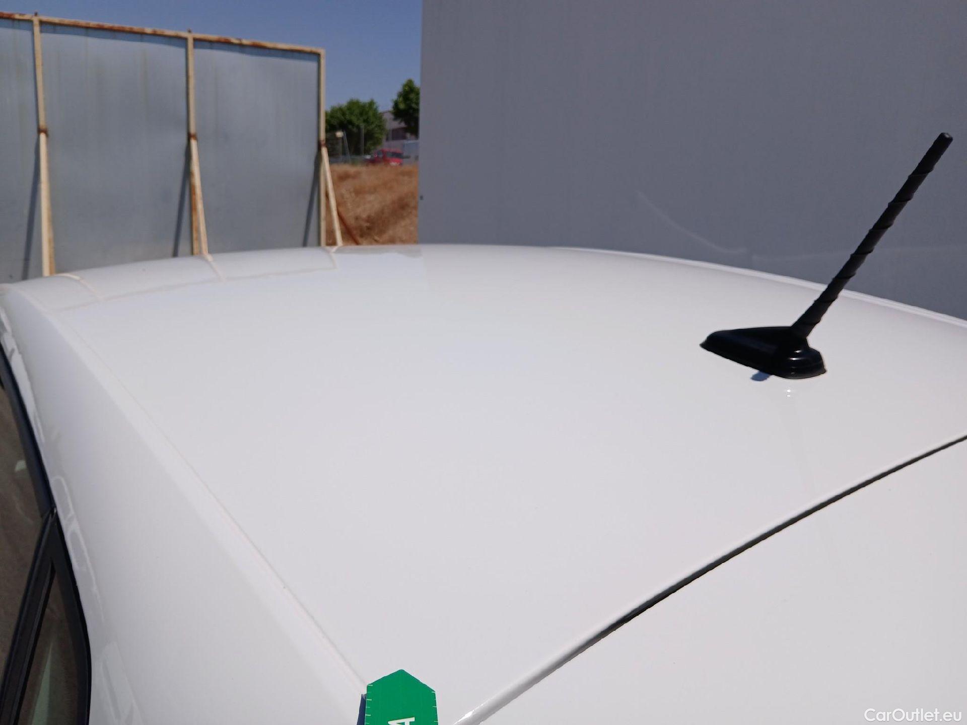  Seat  Ibiza SEAT  / 2017 / 5P / berlina con portón 1.0 TSI 81kW (110CV) Style #34