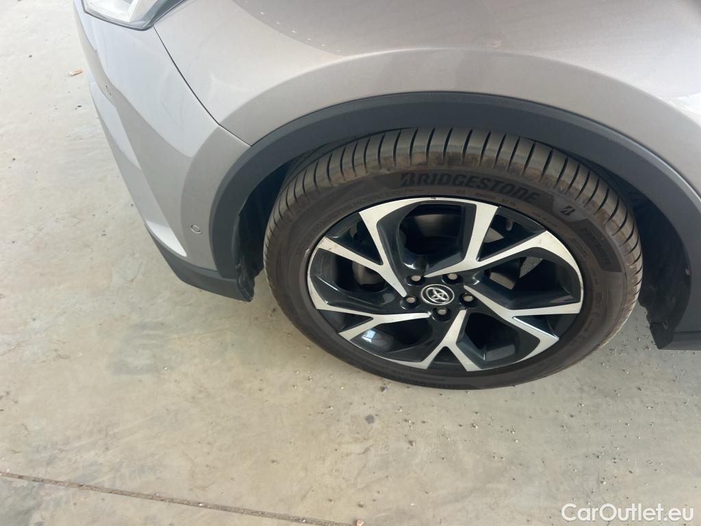  Toyota  C-HR TOYOTA  / 2016 / 5P / todoterreno 1.8 125H Advance (CX) #8