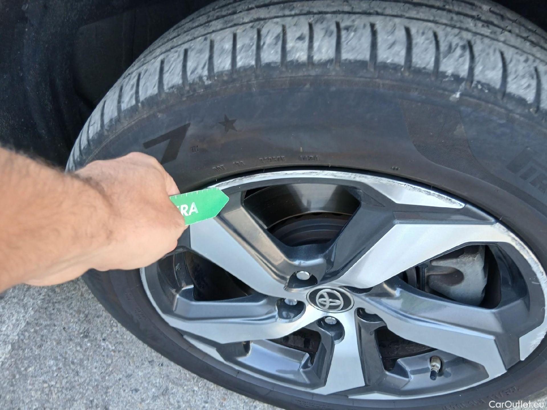  Toyota  RAV4 TOYOTA  / 2018 / 5P / todoterreno 2.5l PLUG-IN 300PH (e-CVT) Advance #47