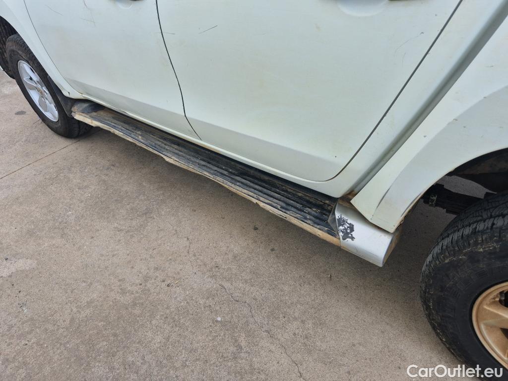  Mitsubishi  L200 MITSUBISHI  / 2019 / 4P / pickup C/C 220 DI-D M-Pro #4