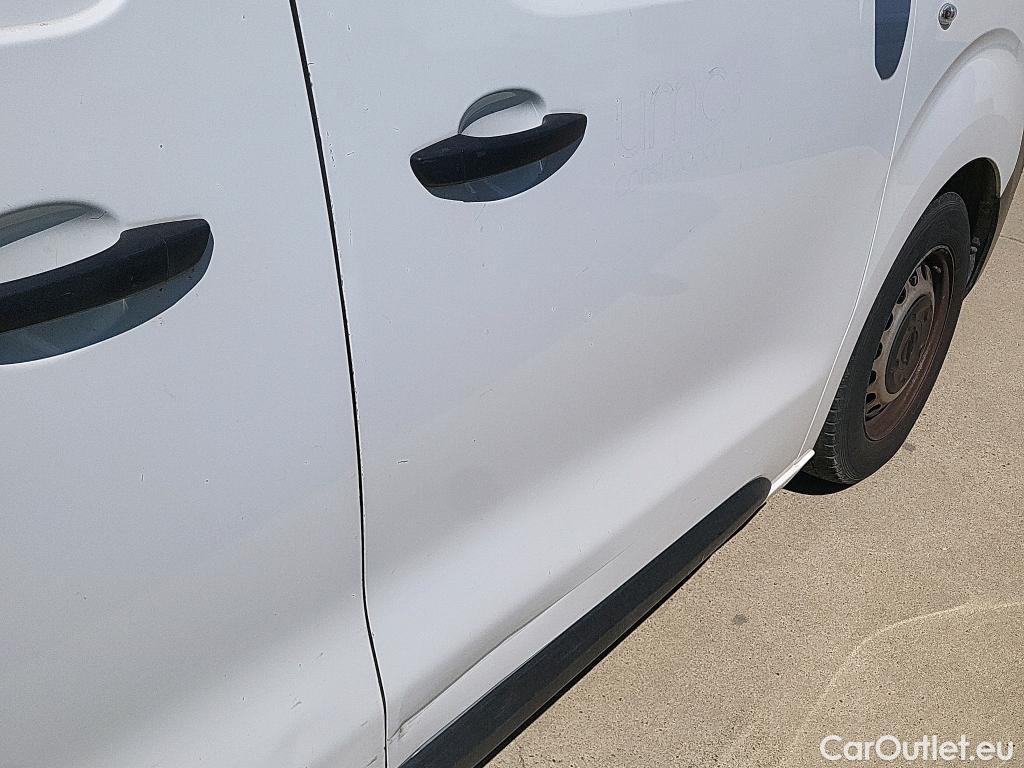  Opel  Vivaro OPEL  / 2019 / 4P / furgón 1.5 Diésel 88kW (120CV) M Std Express #15