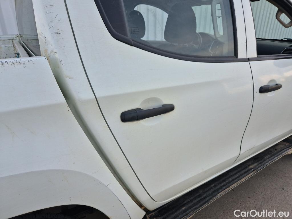  Mitsubishi  L200 MITSUBISHI  / 2019 / 4P / pickup C/C 220 DI-D M-Pro #54