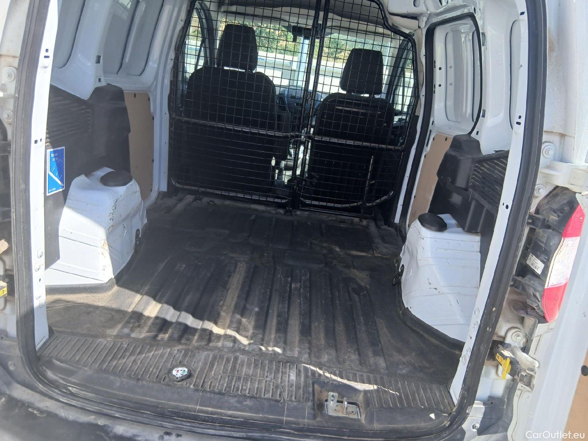  Ford  Transit FORD  Courier/2014/4P/furgón der.turis Van 1.5 TDCi 74kW Trend #1