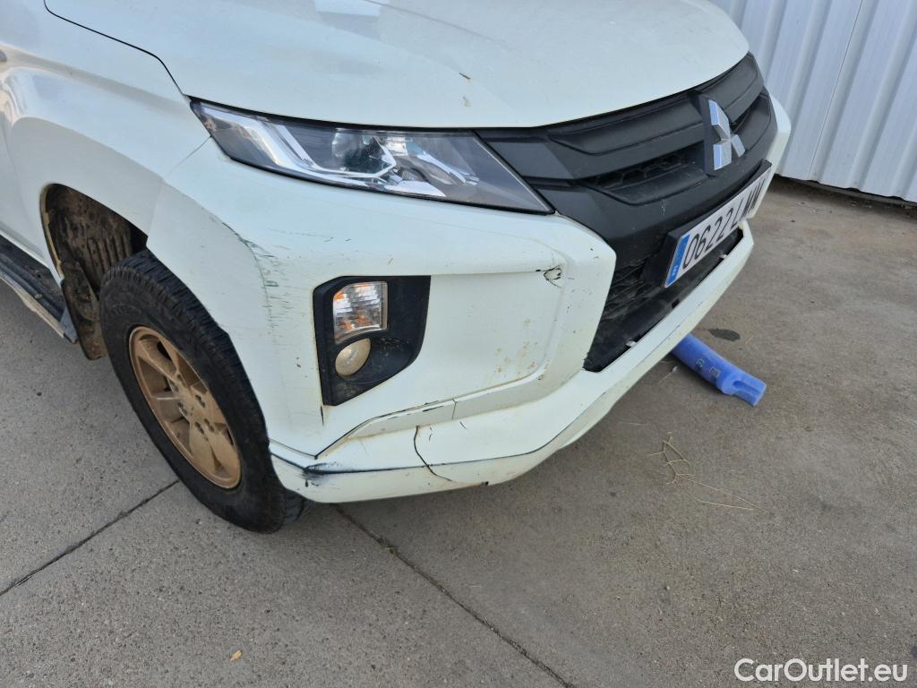  Mitsubishi  L200 MITSUBISHI  / 2019 / 4P / pickup C/C 220 DI-D M-Pro #28