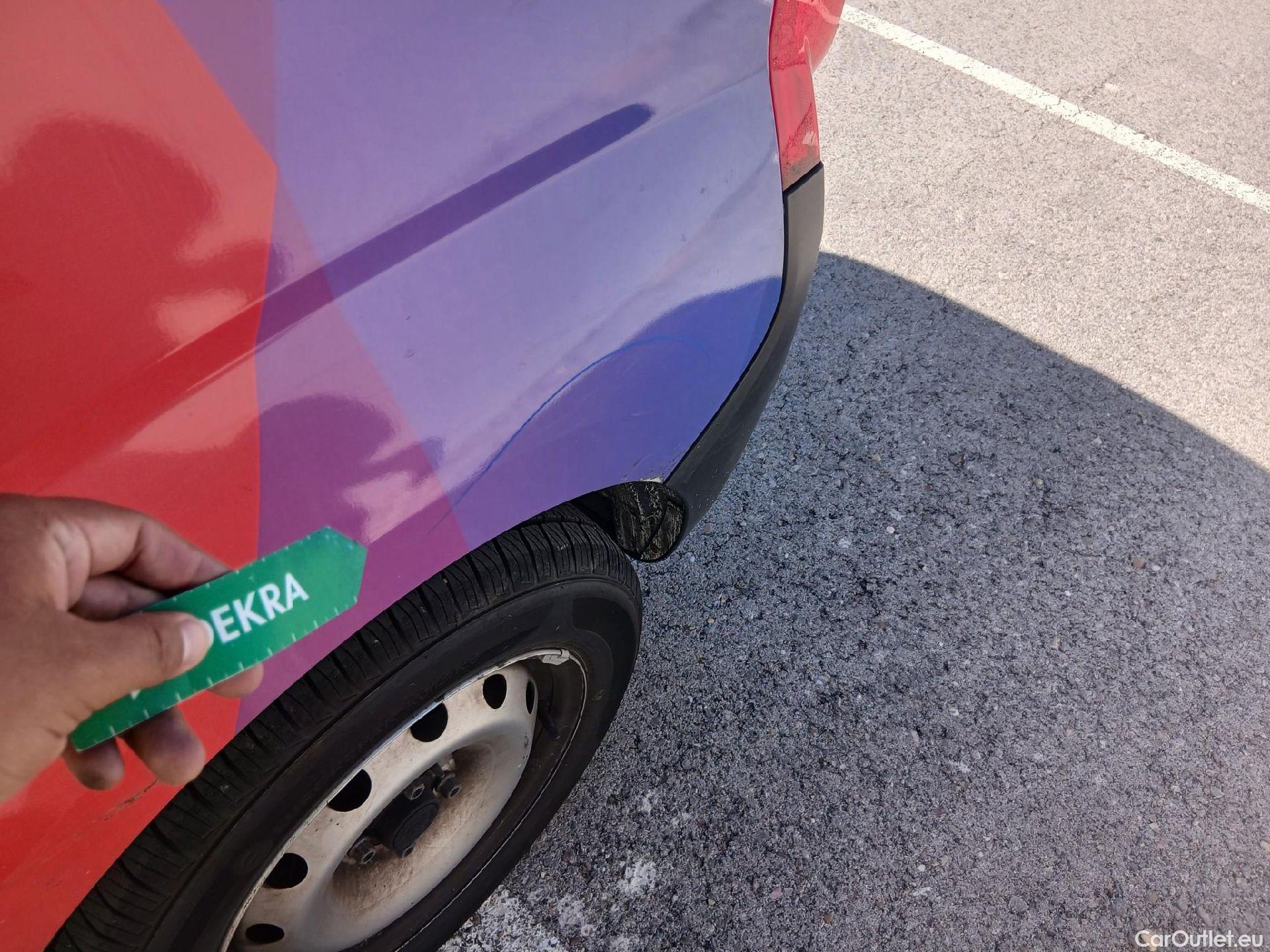  Fiat  Fiorino FIAT  / 2016 / 3P / furgón derivado de turismo Cargo Base N1 1.3 MJet 59 kW (80 CV) #26
