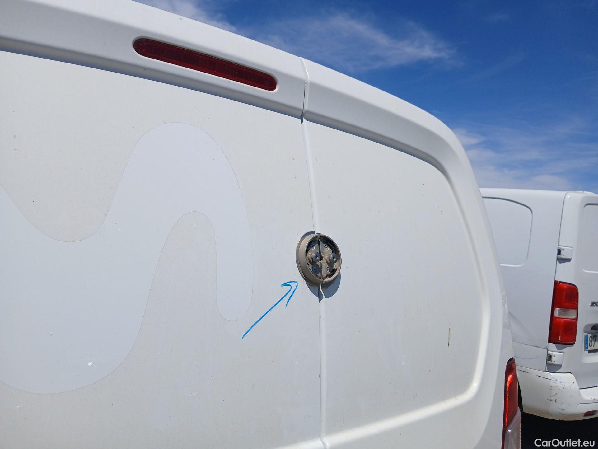  Citroen  Berlingo CITROEN  / 2018 / 4P / furgón derivado de turismo Talla M BlueHDi 100 CLUB #13