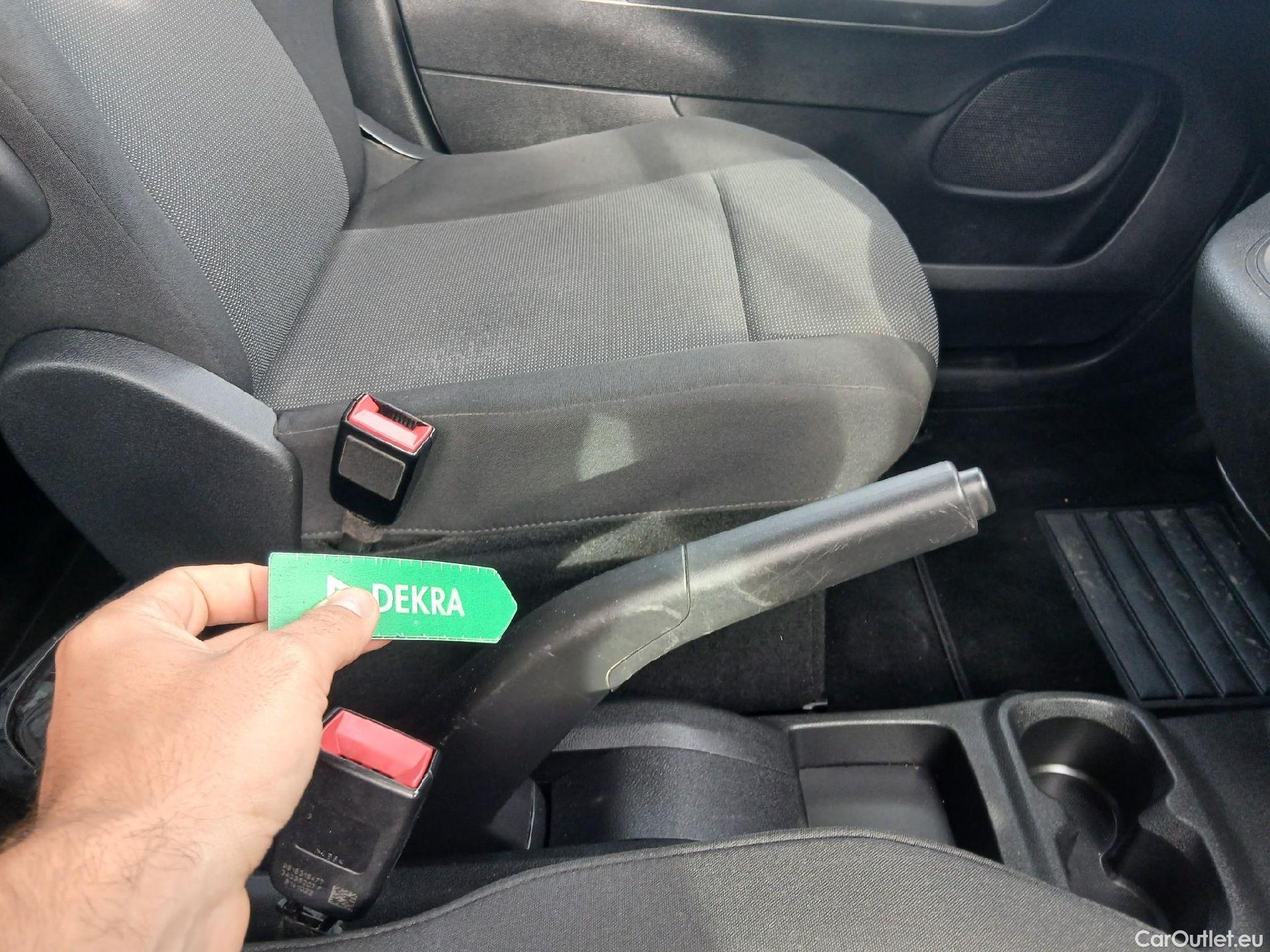  Citroen  Berlingo CITROEN  / 2018 / 4P / combi Talla M BlueHDi 100 S&S LIVE PACK BUSINE (AC) #36