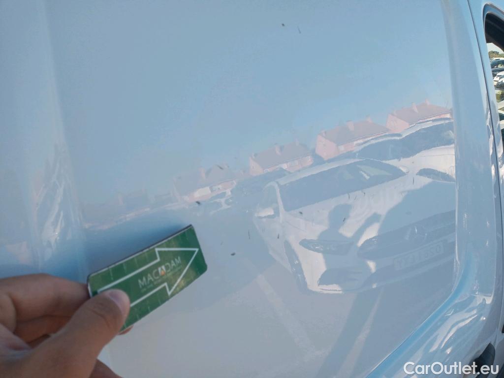  Mercedes  Citan MERCEDES-BENZ  109 CDI Furgón Largo 90 CV #15