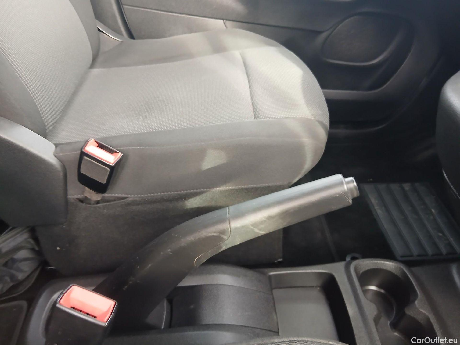  Citroen  Berlingo CITROEN  / 2018 / 4P / combi Talla M BlueHDi 100 S&S LIVE PACK BUSINE (AC) #35