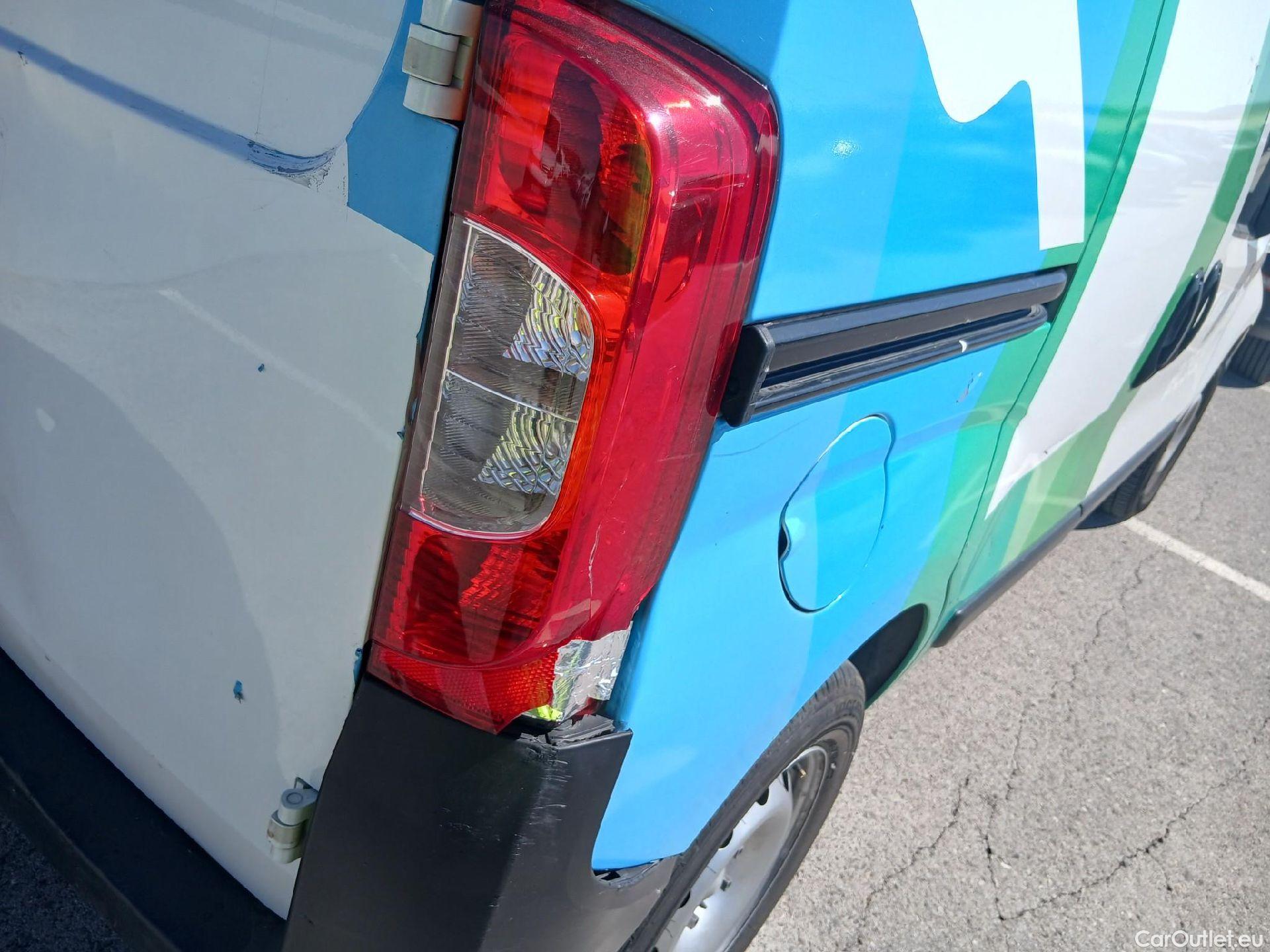  Fiat  Fiorino FIAT  / 2016 / 3P / furgón derivado de turismo Cargo Base N1 1.3 MJet 59 kW (80 CV) #36