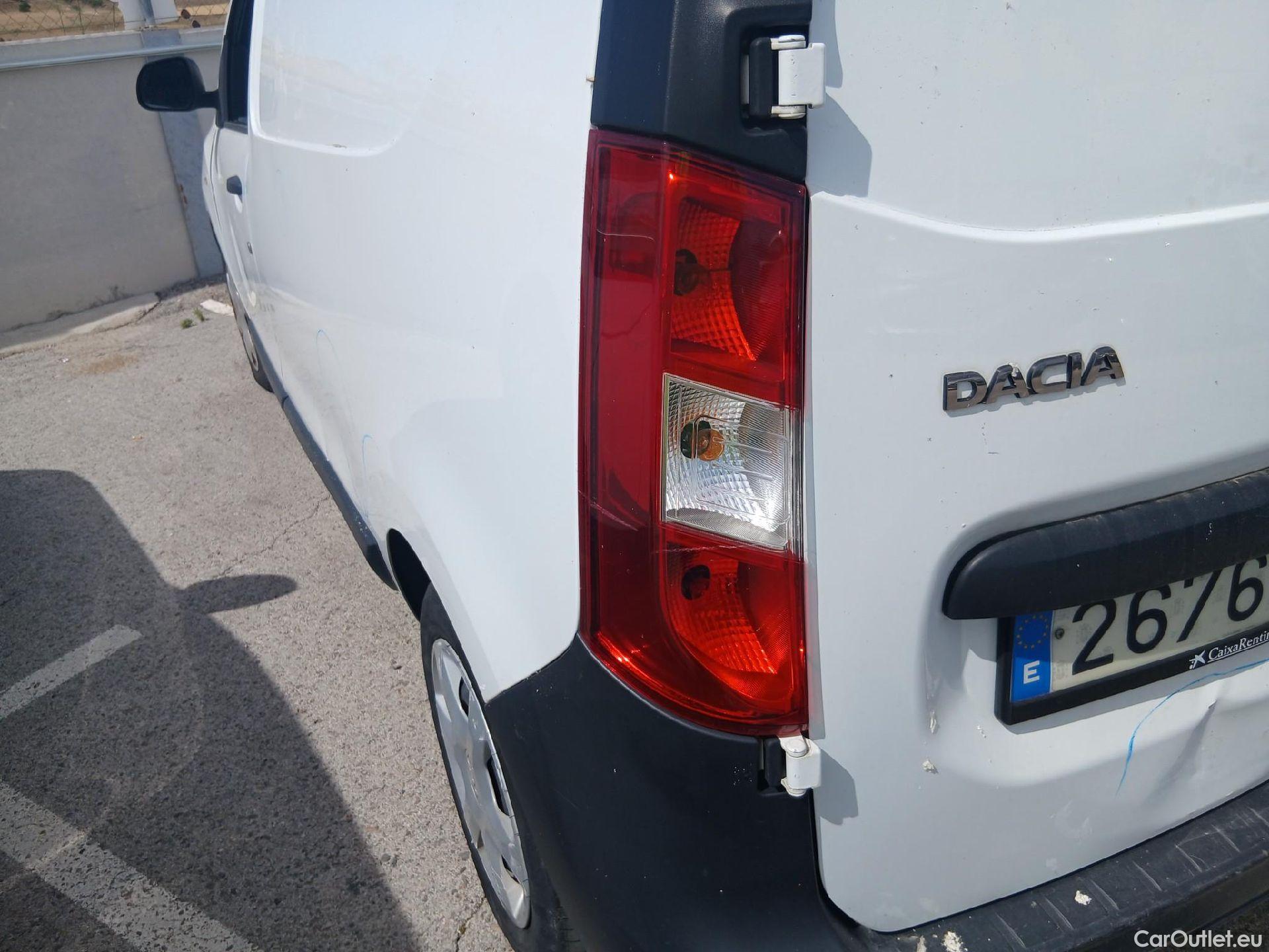  Dacia  Dokker DACIA  / 2013 / 4P / furgón derivado de turismo Essential 1.6 75kW (100CV) GLP #22