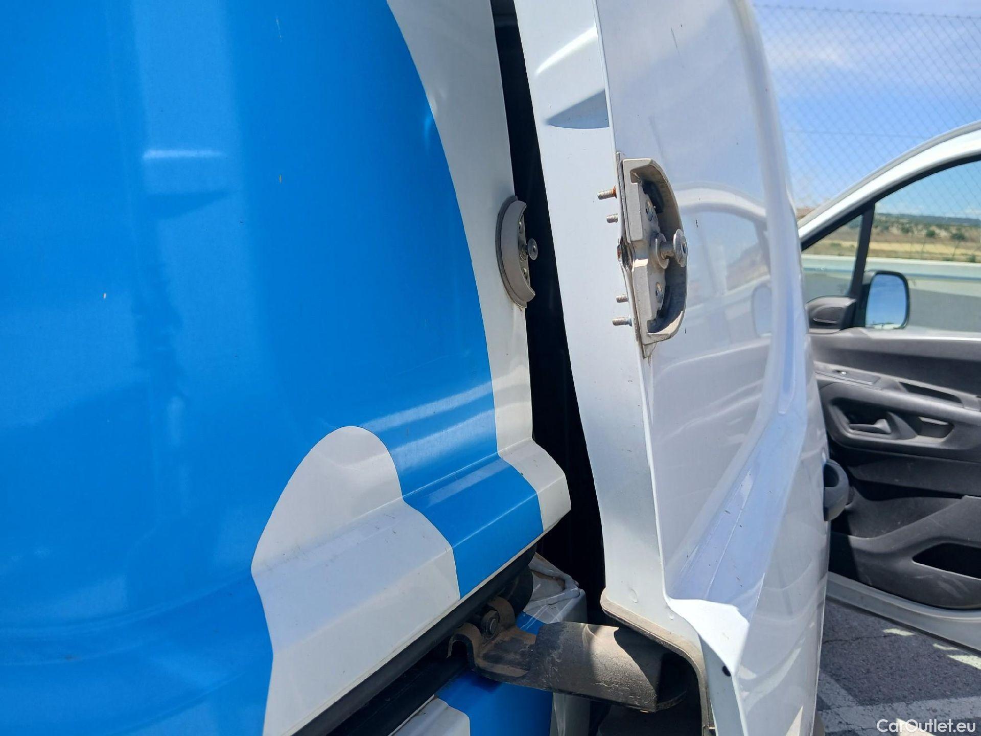  Citroen  Berlingo CITROEN  / 2018 / 4P / furgón derivado de turismo Talla M BlueHDi 100 CLUB #18