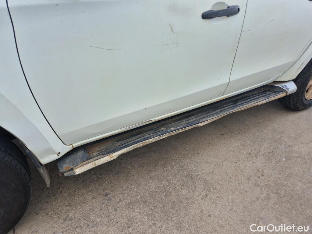  Mitsubishi  L200 MITSUBISHI  / 2019 / 4P / pickup C/C 220 DI-D M-Pro #52