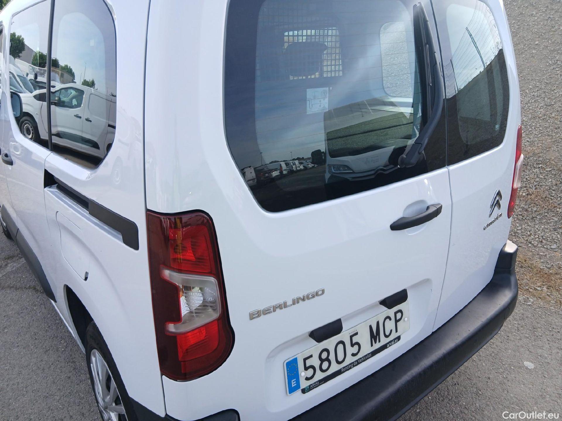  Citroen  Berlingo CITROEN  / 2018 / 4P / combi Talla M BlueHDi 100 S&S LIVE PACK BUSINE (AC) #11