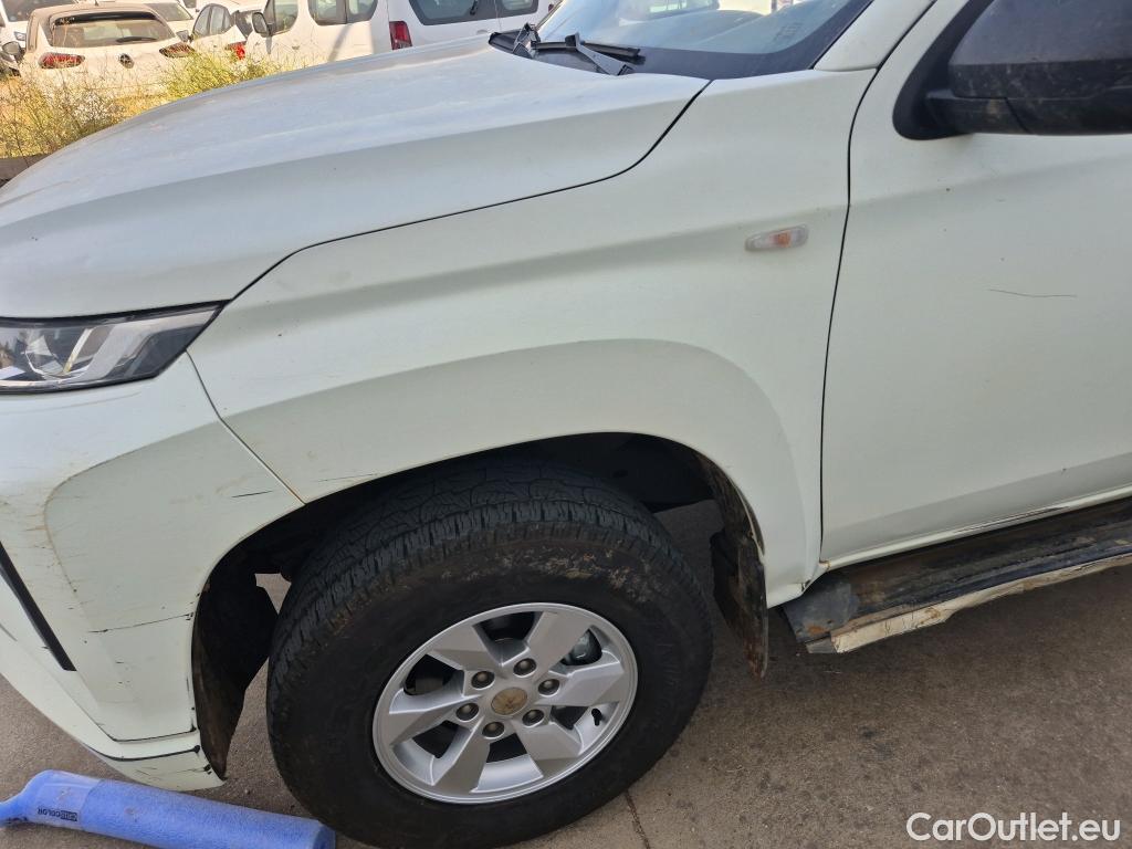  Mitsubishi  L200 MITSUBISHI  / 2019 / 4P / pickup C/C 220 DI-D M-Pro #37