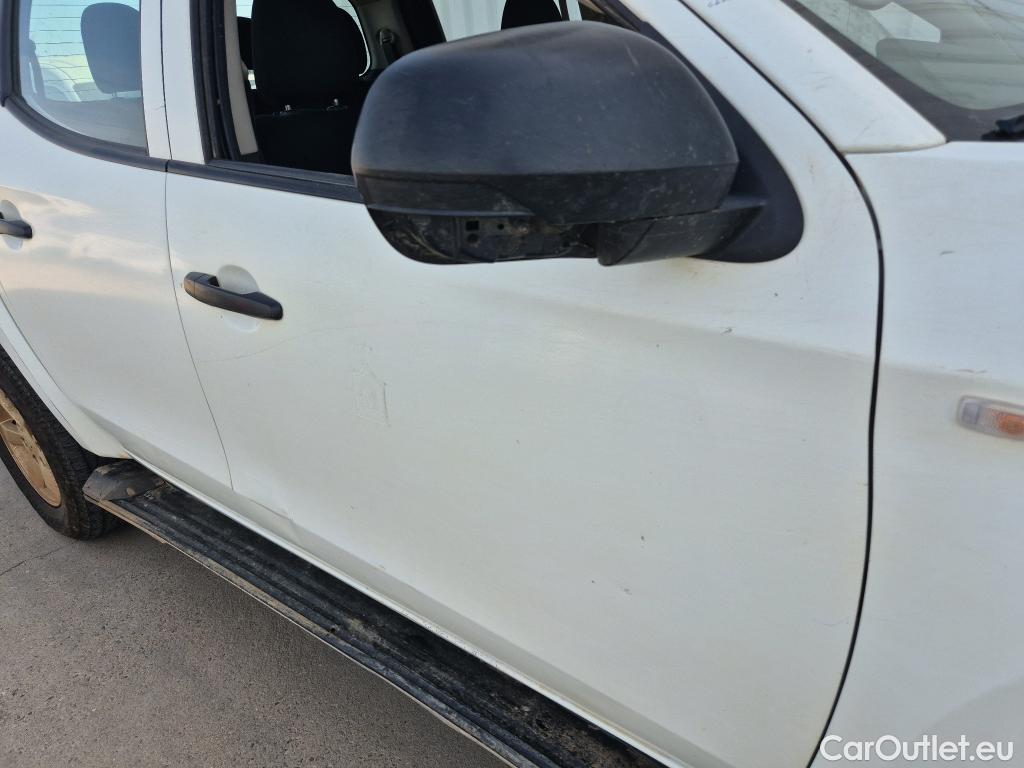 Mitsubishi  L200 MITSUBISHI  / 2019 / 4P / pickup C/C 220 DI-D M-Pro #61