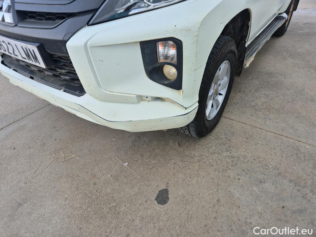  Mitsubishi  L200 MITSUBISHI  / 2019 / 4P / pickup C/C 220 DI-D M-Pro #31