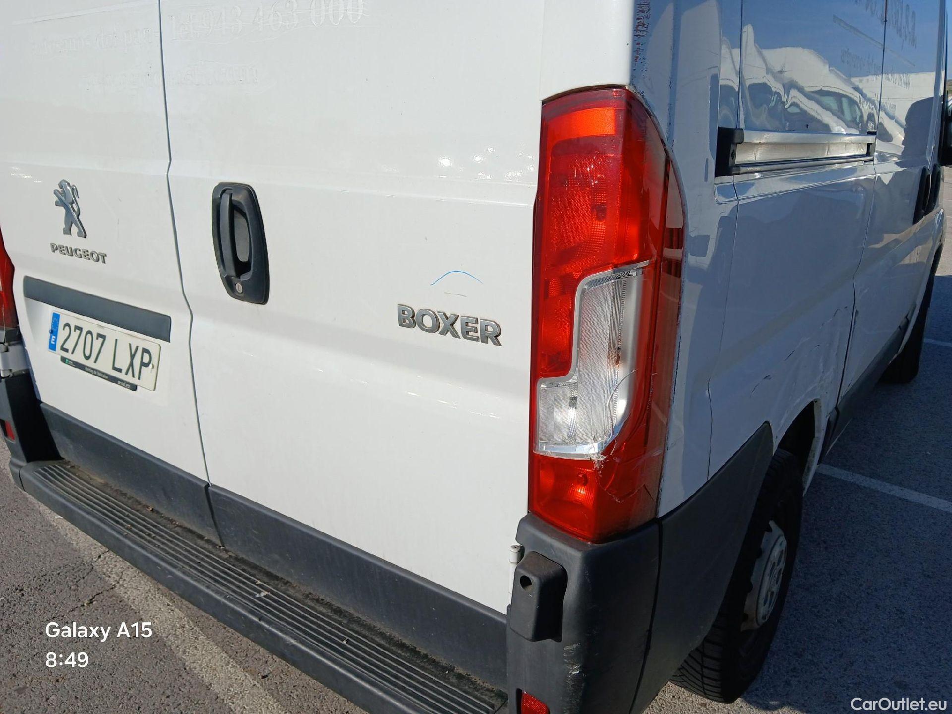 Peugeot  Boxer PEUGEOT  / 2014 / 4P / furgón 330 L1 H1 BHDI 88kW (120CV) S&S 6 Vel. M #64
