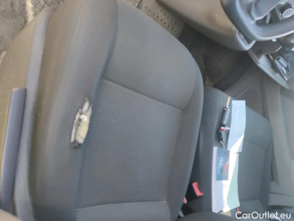  Volkswagen  Transporter VOLKSWAGEN  / 2020 / 4P / furgón Furgón Corto TN 2.0 TDI 110kW 4MO #13