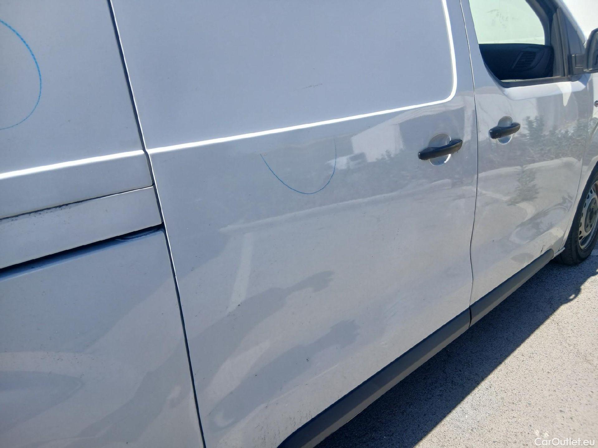 Opel  Vivaro OPEL -e / 2019 / 4P / furgón BEV 330 Select L Std #63
