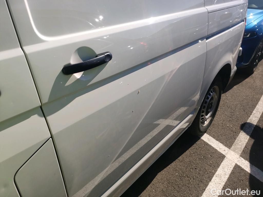  Volkswagen  Transporter VOLKSWAGEN  / 2020 / 4P / furgón Furgón Corto TN 2.0 TDI 110kW 4MO #3