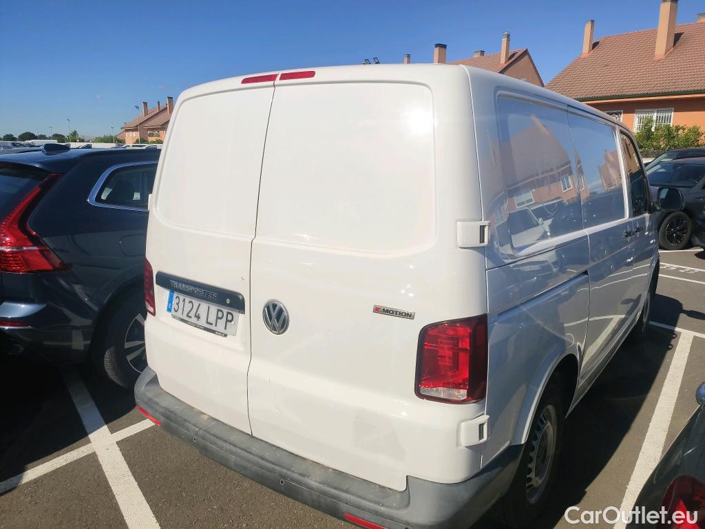 Volkswagen  Transporter VOLKSWAGEN  / 2020 / 4P / furgón Furgón Corto TN 2.0 TDI 110kW 4MO #15