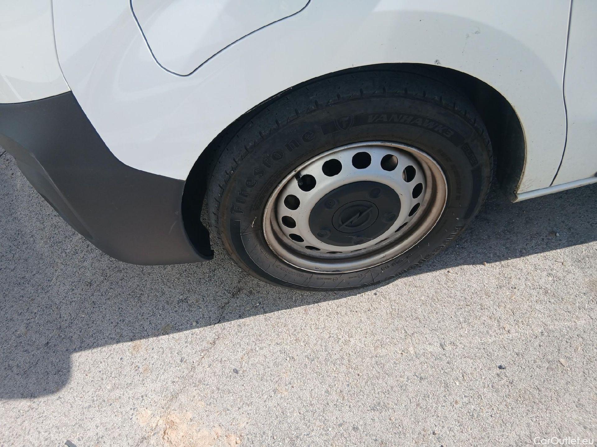  Opel  Vivaro OPEL -e / 2019 / 4P / furgón BEV 330 Select L Std #41