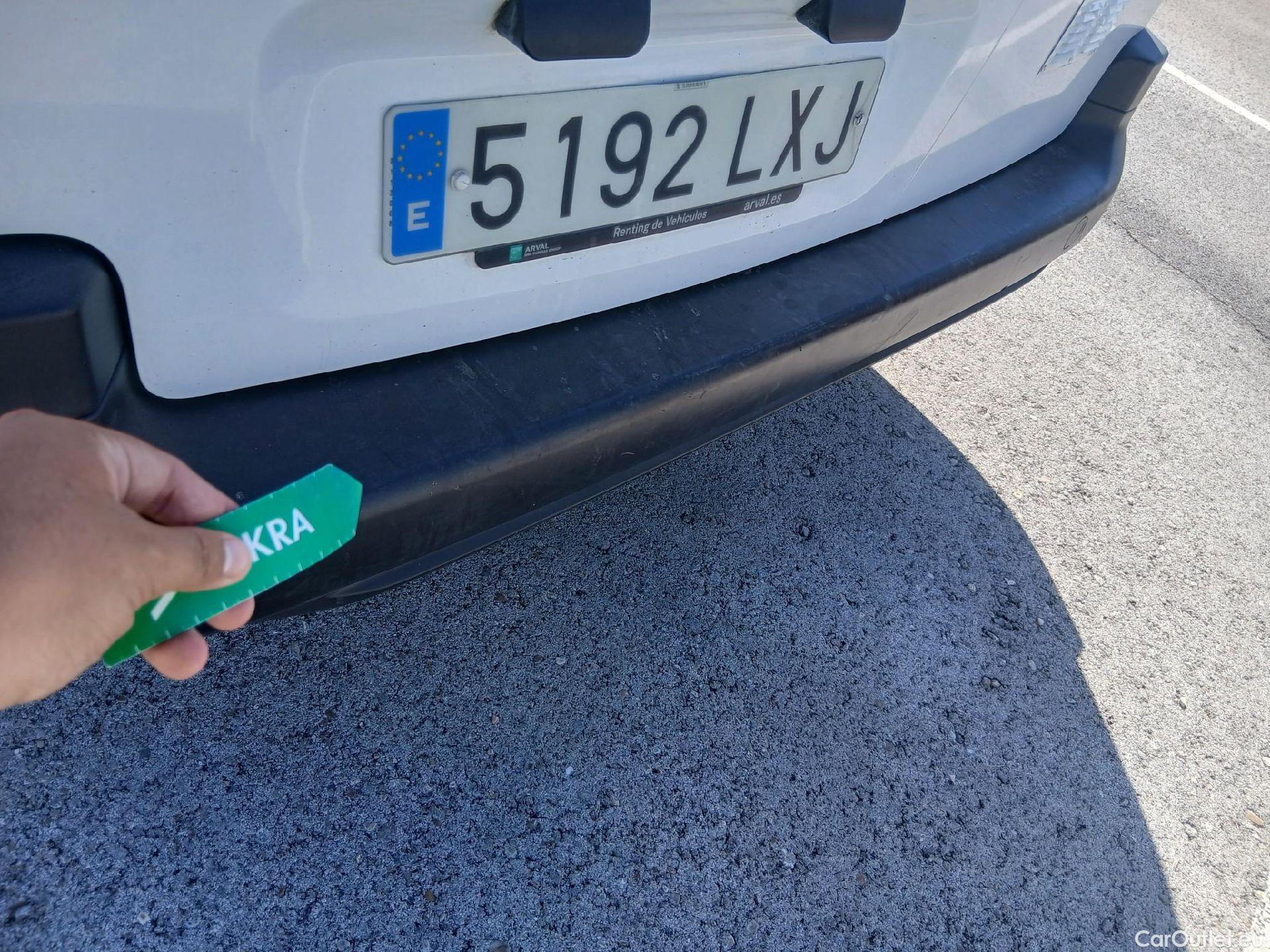  Peugeot  Partner PEUGEOT  / 2018 / 4P / furgón derivado de turismo Premium Long 1000kg BlueHDi 73kW #15