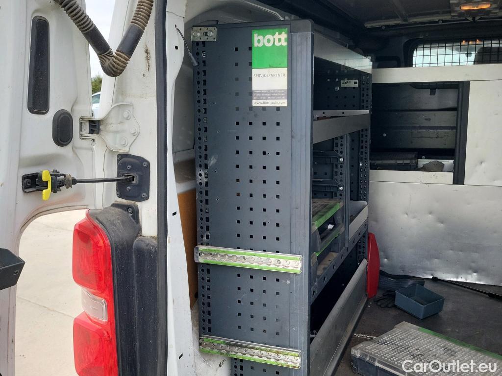  Toyota  Proace TOYOTA  / 2016 / 4P / furgón FU. MEDIO (L1) 2.0D 90kW COMFORT CARGA + #33