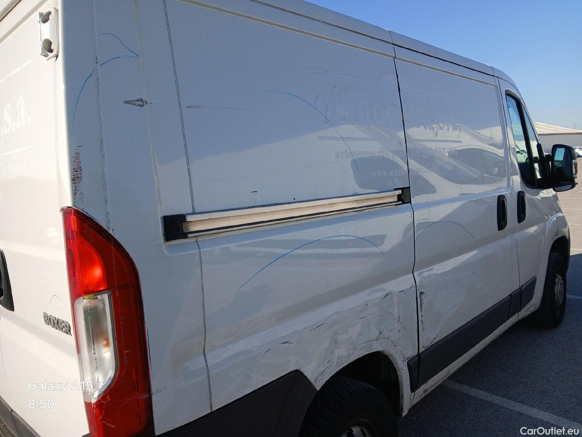  Peugeot  Boxer PEUGEOT  / 2014 / 4P / furgón 330 L1 H1 BHDI 88kW (120CV) S&S 6 Vel. M #70