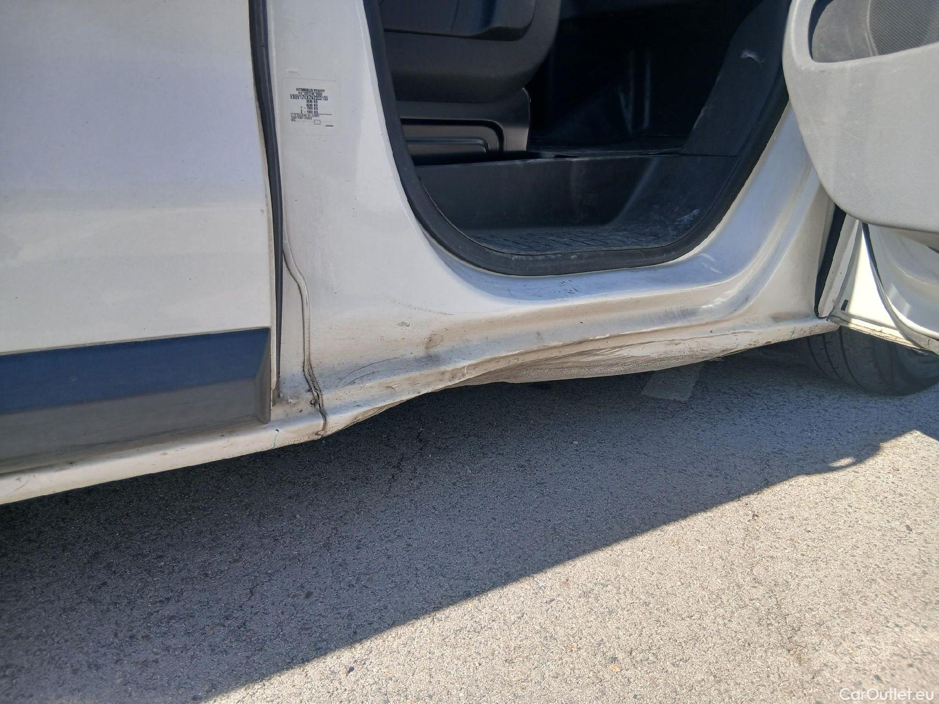 Opel  Vivaro OPEL -e / 2019 / 4P / furgón BEV 330 Select L Std #71