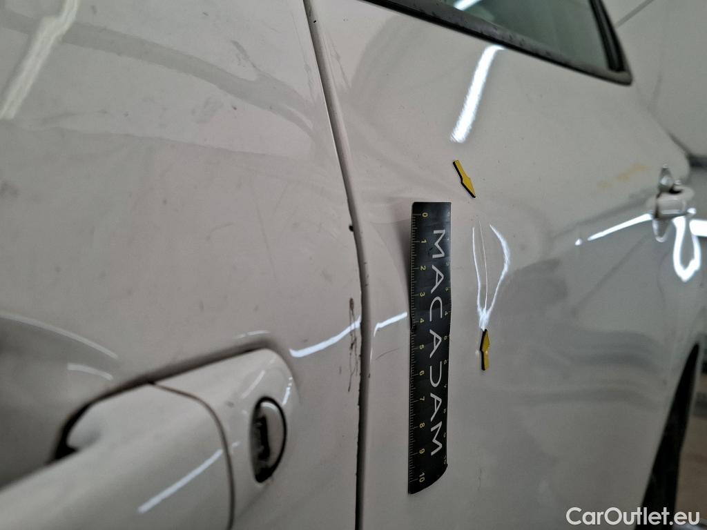  Peugeot  208  Affaire Premium Pack 1.2 80CV BVM5 E6dT #28