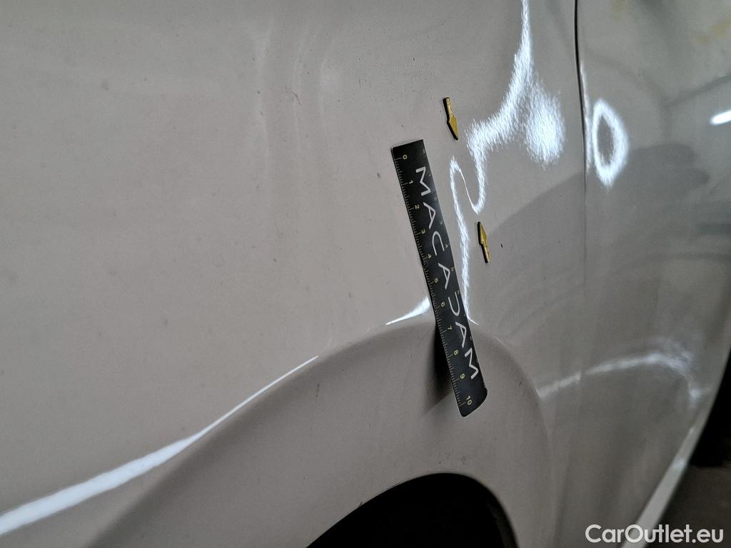  Peugeot  208  Affaire Premium Pack 1.2 80CV BVM5 E6dT #43