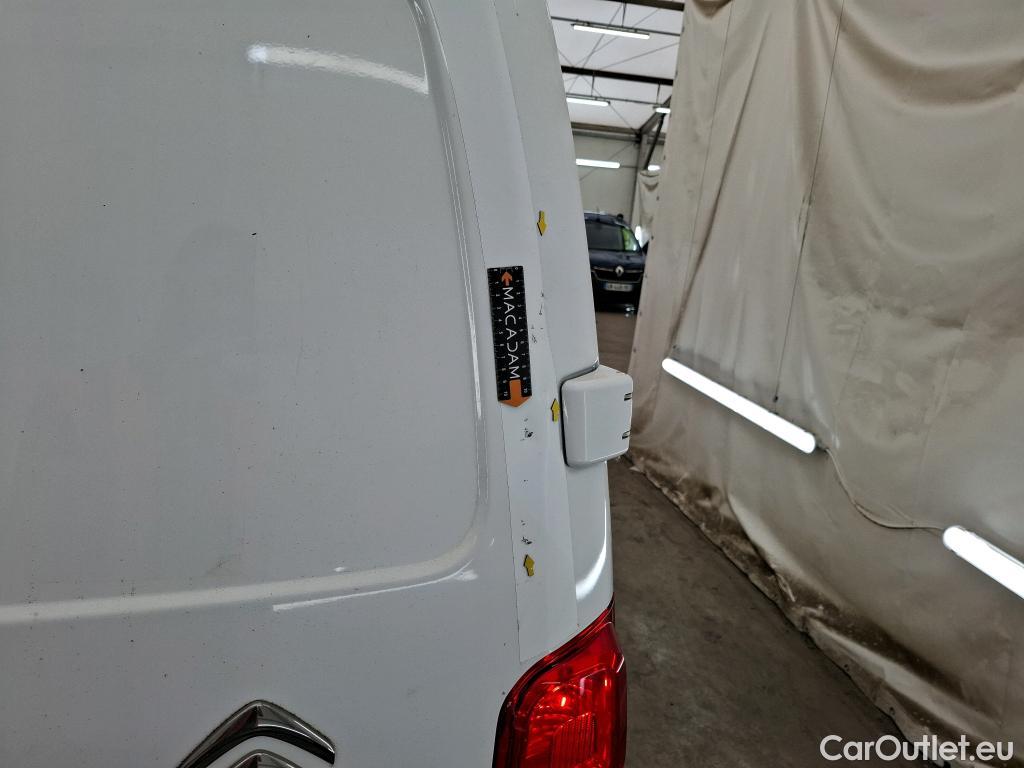  Citroen  Jumpy  Fourgon Club XL 2.0 BlueHDi 120CV BVM6 E6dT #24
