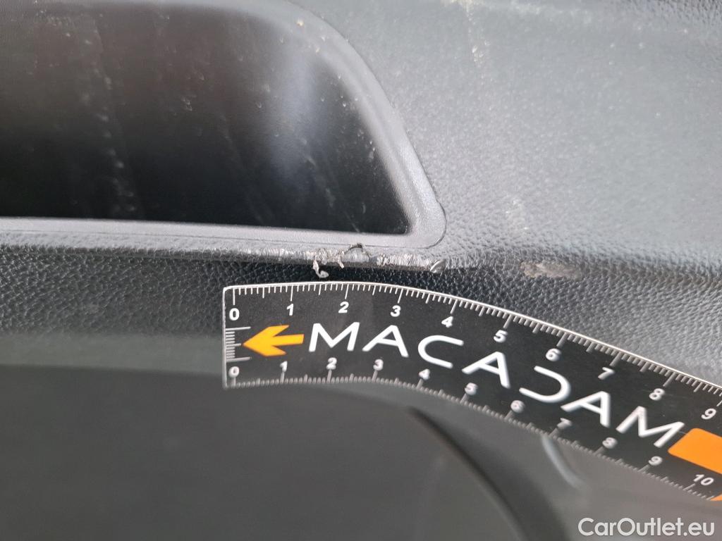  Renault  Megane  IV Berline 5pt. Société Air 1.5 dCi 90CV BVM6 E6 #72