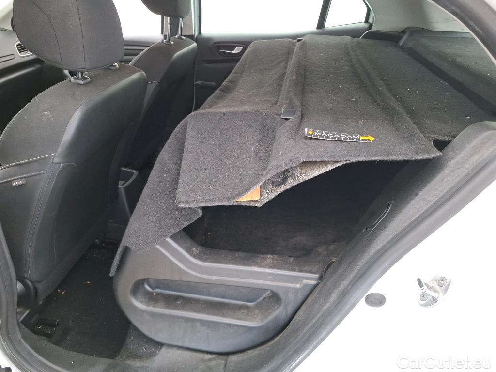  Renault  Megane  IV Berline 5pt. Société Air 1.5 dCi 90CV BVM6 E6 #48